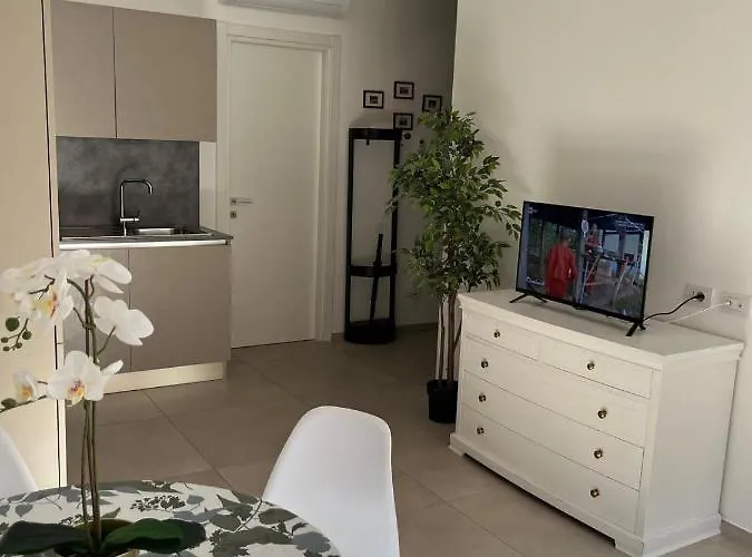 Ennio Class Apartment Bari